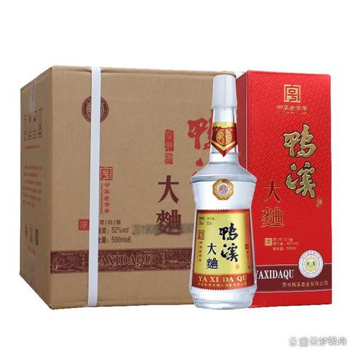 除了坚持传统的混蒸混烧工艺,鸭溪白酒还巧妙地结合了自然地理优势