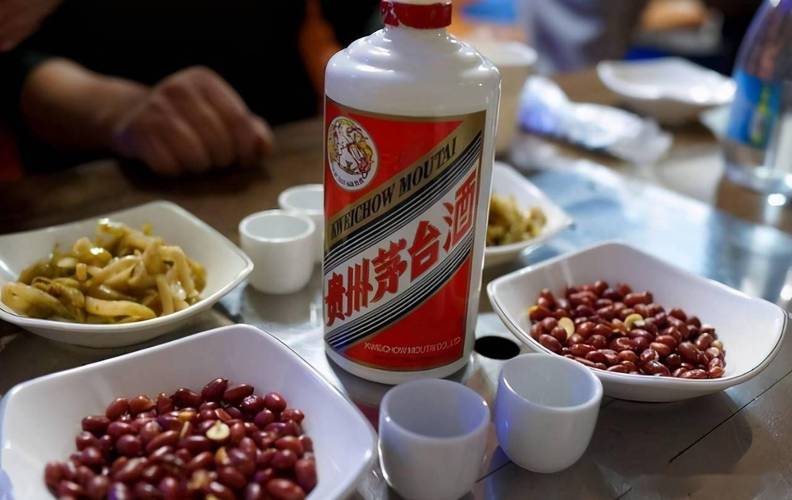 白酒原料表:水在前面，就不是纯粮酒？这个鉴定方法对吗？兼谈酒类原料收购